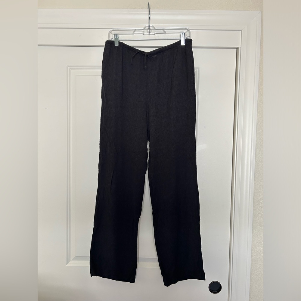 H&M Crinkled Black Women's Pants Size M - Picture 4 of 7